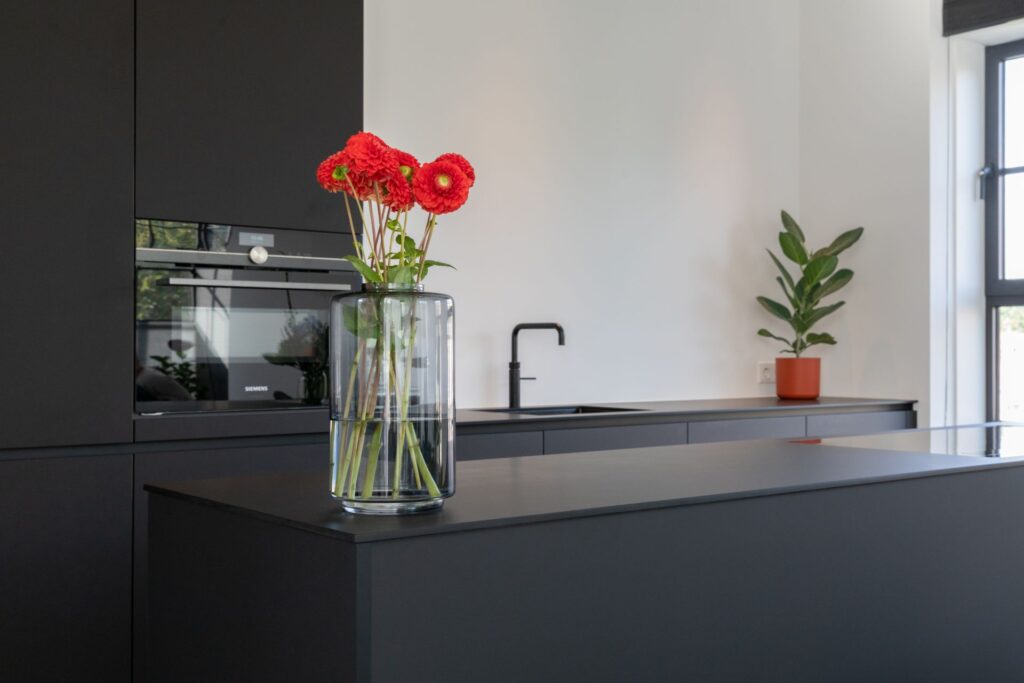 Minimalistische zwarte design keuken 2