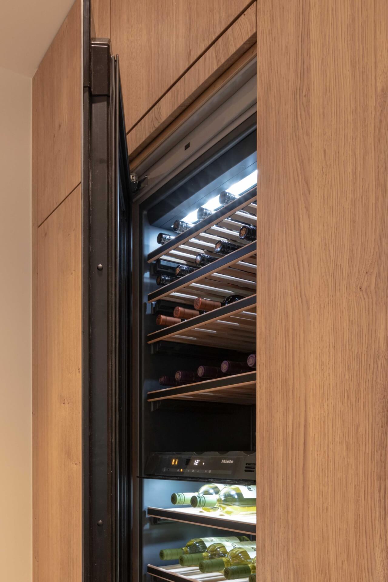 Wijnklimaatkast eiken keuken
