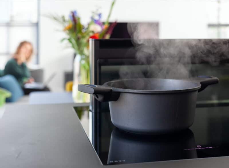 Moderne zwarte fenix keukens 3