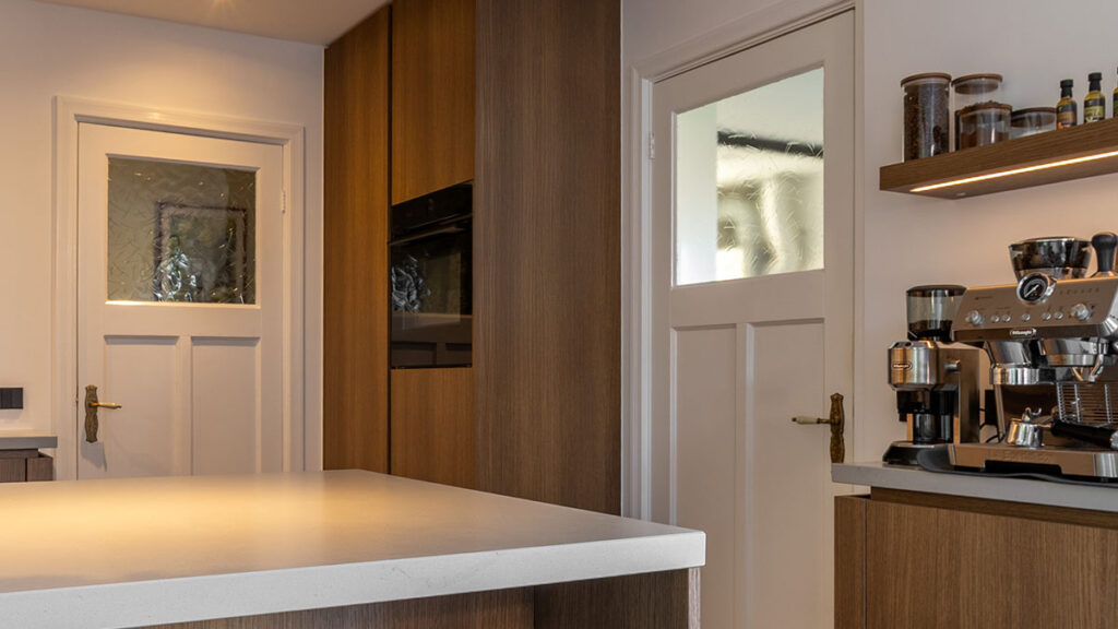 warme keuken met notenhout 3 warme keuken met notenhout